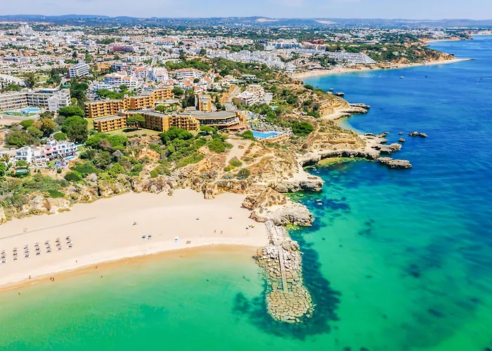 Auramar Beach Resort
